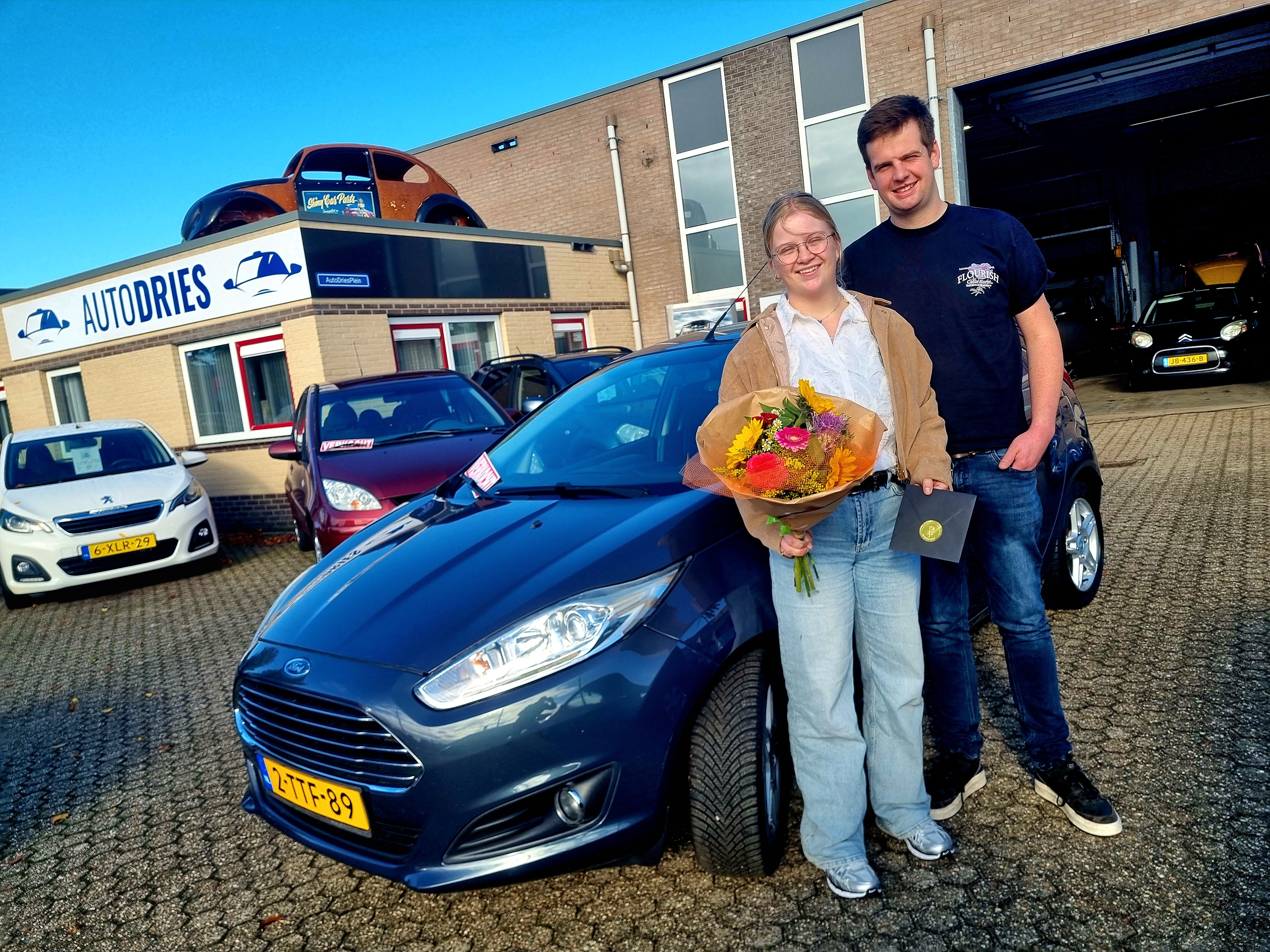 Blije klant bij Auto Dries Aalten
