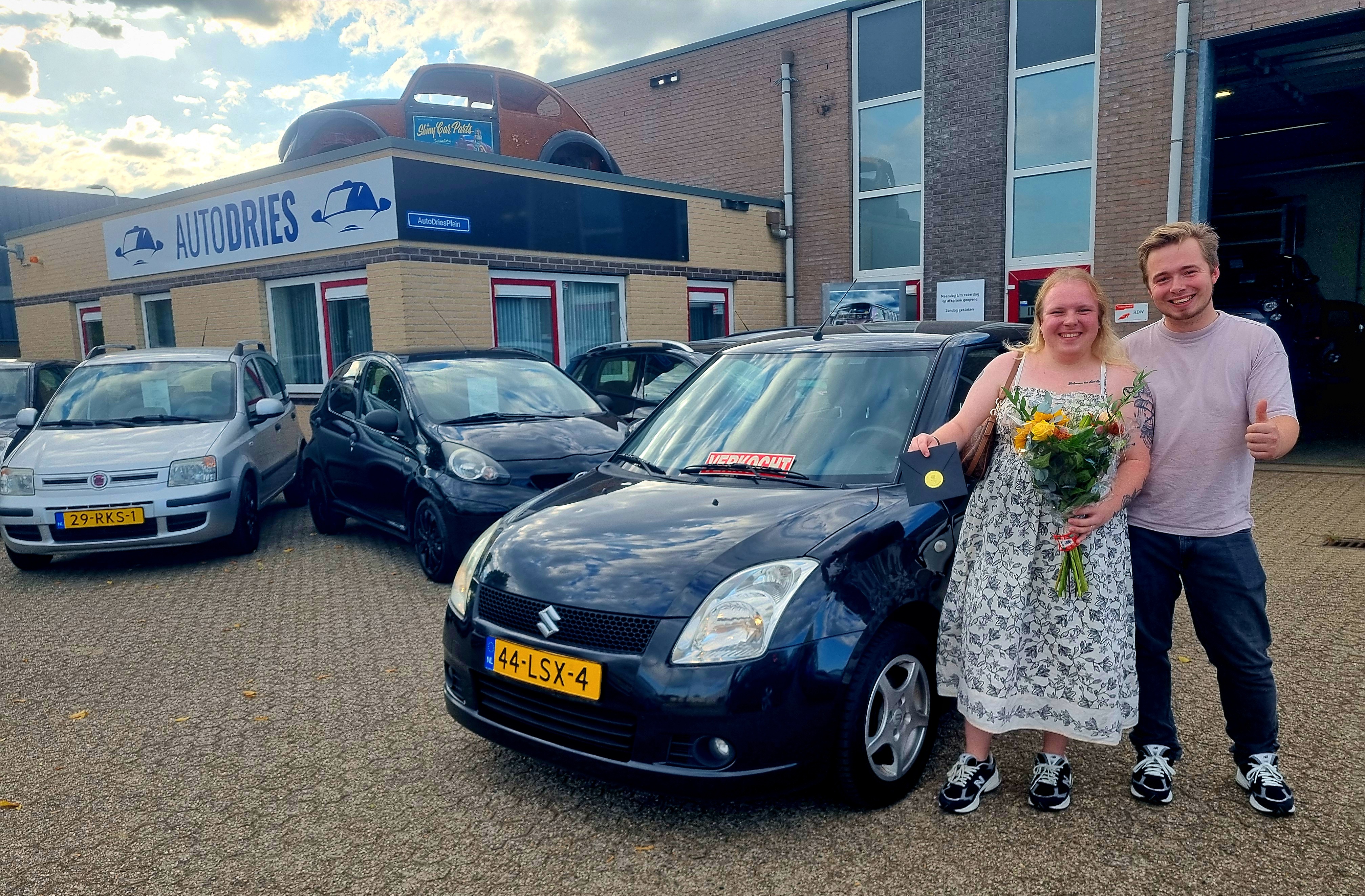 Blije klant bij Auto Dries Aalten