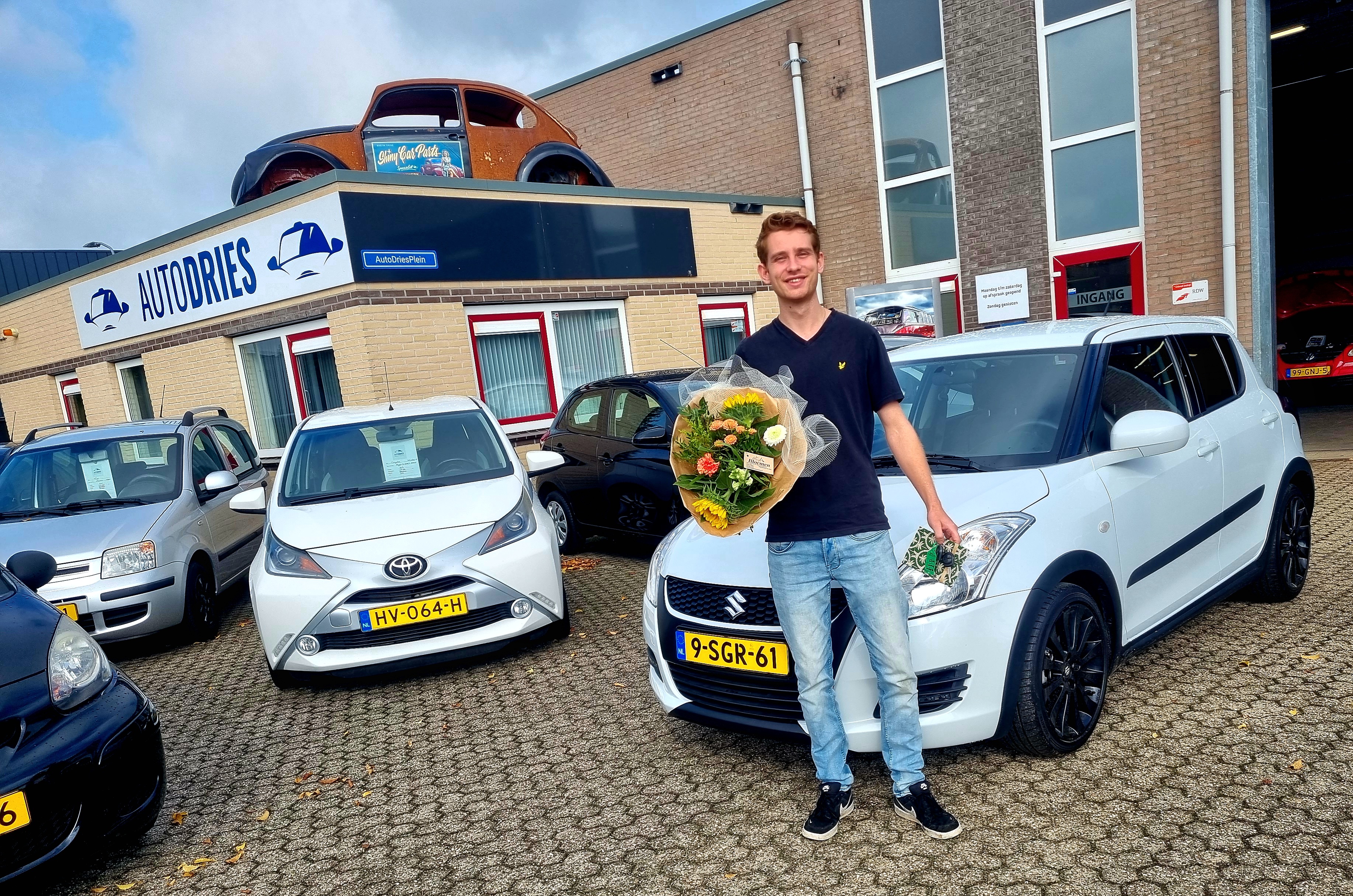 Blije klant bij Auto Dries Aalten