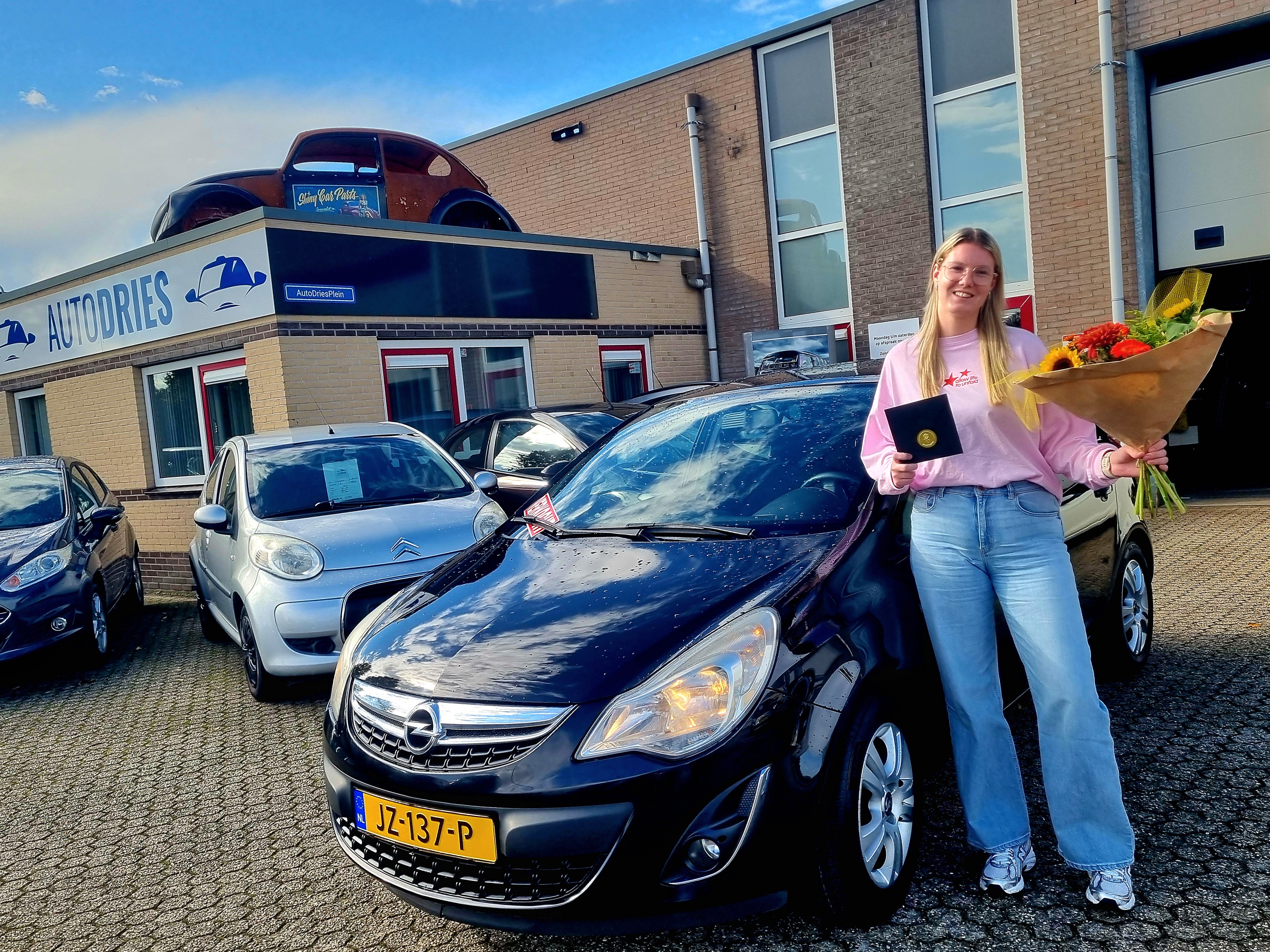 Blije klant bij Auto Dries Aalten