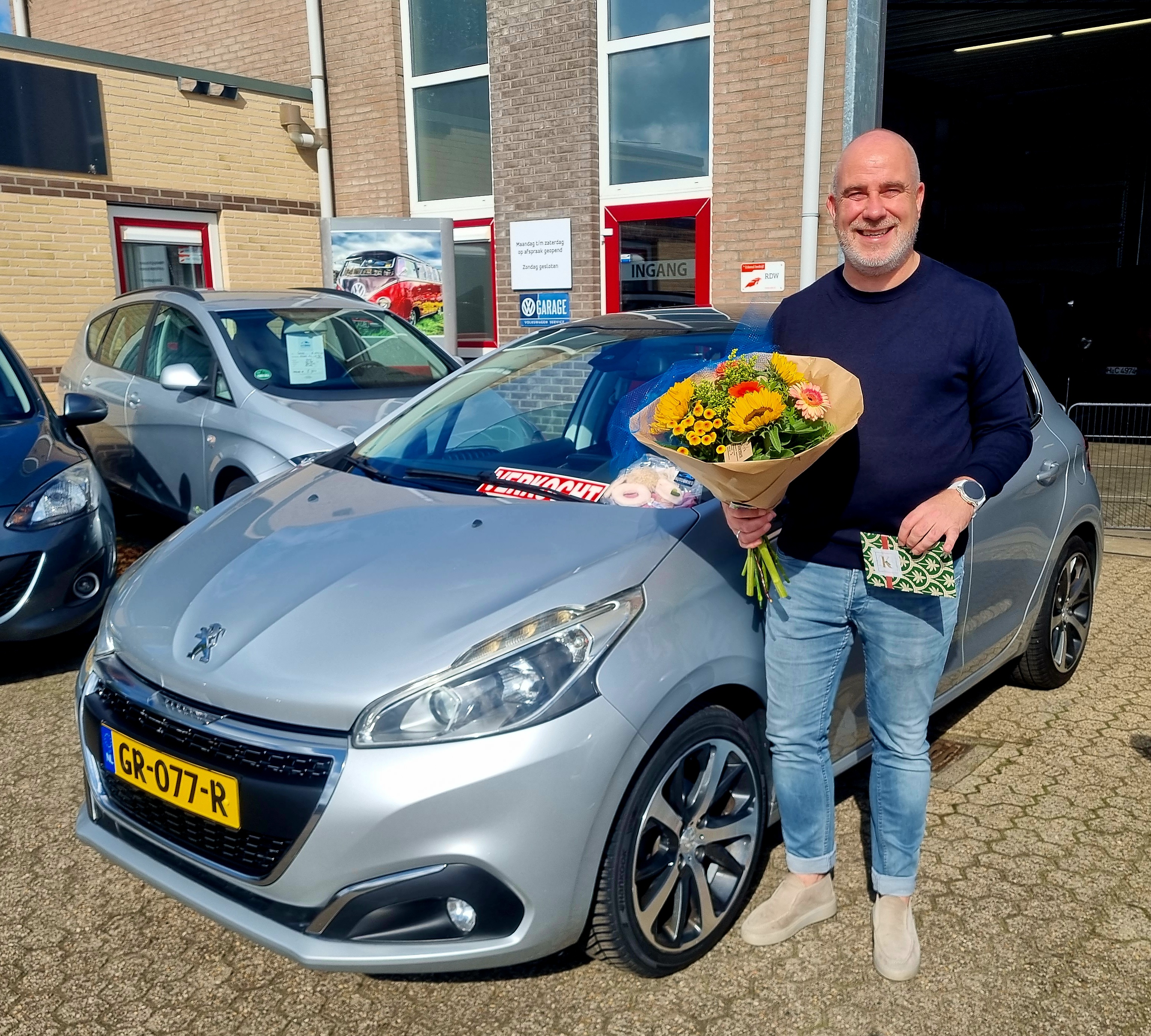 Blije klant bij Auto Dries Aalten
