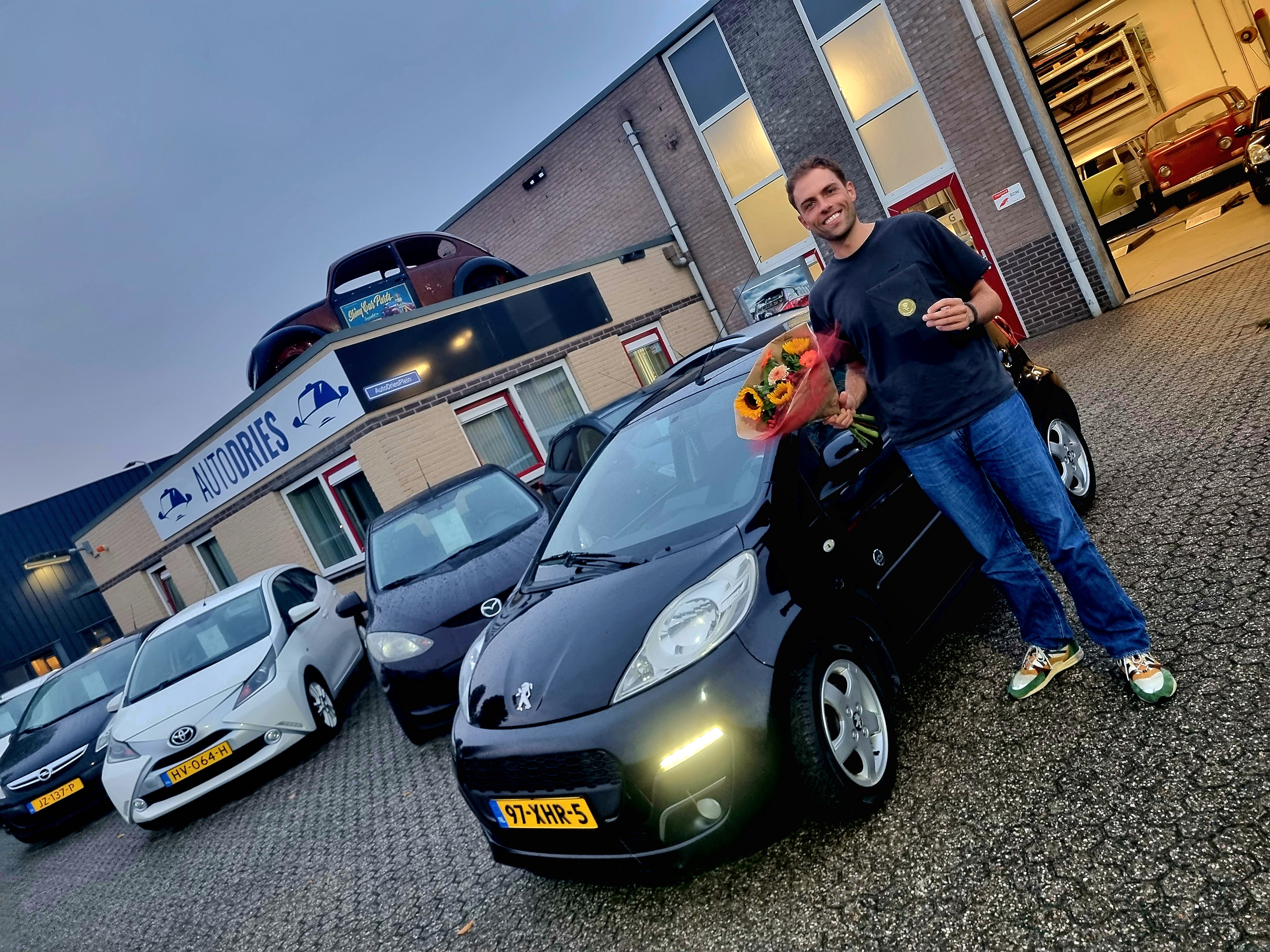 Blije klant bij Auto Dries Aalten