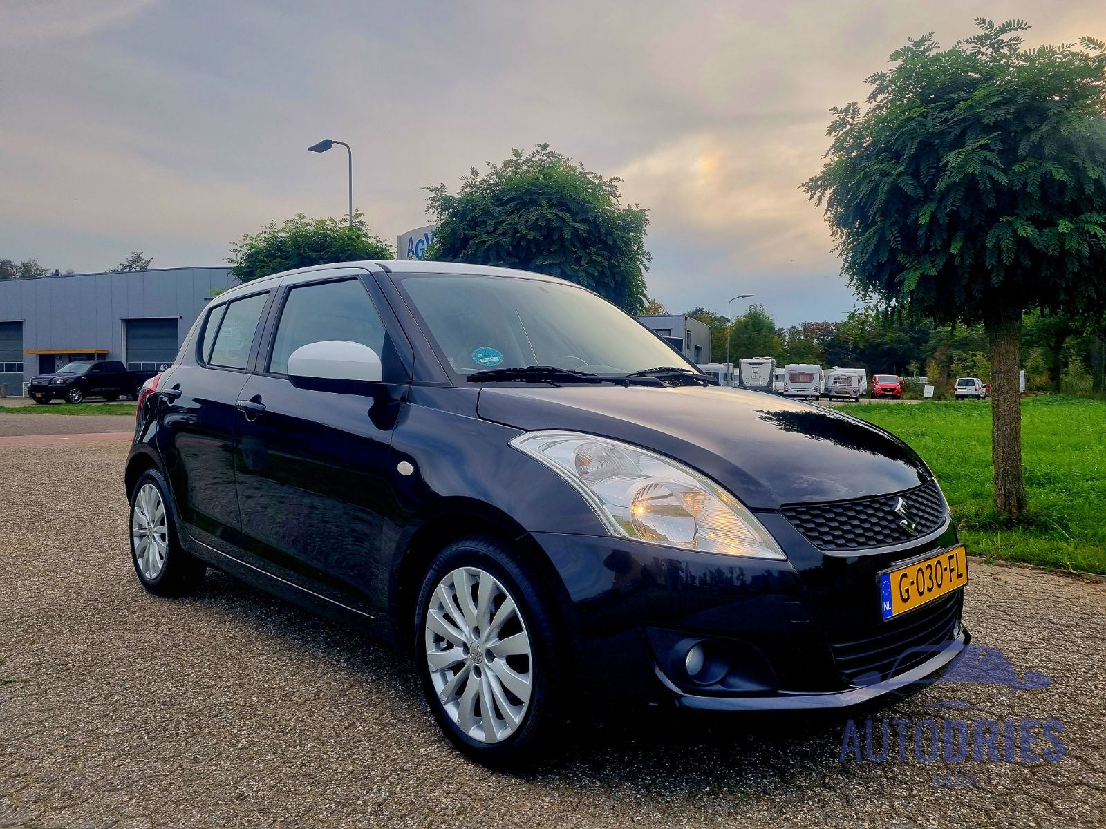Suzuki Swift Special Two Tone