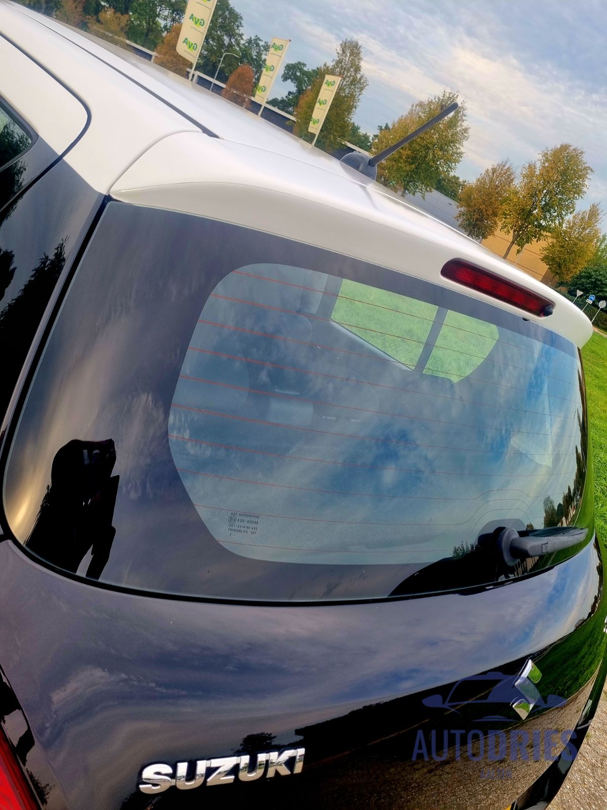Suzuki Swift Special Two Tone