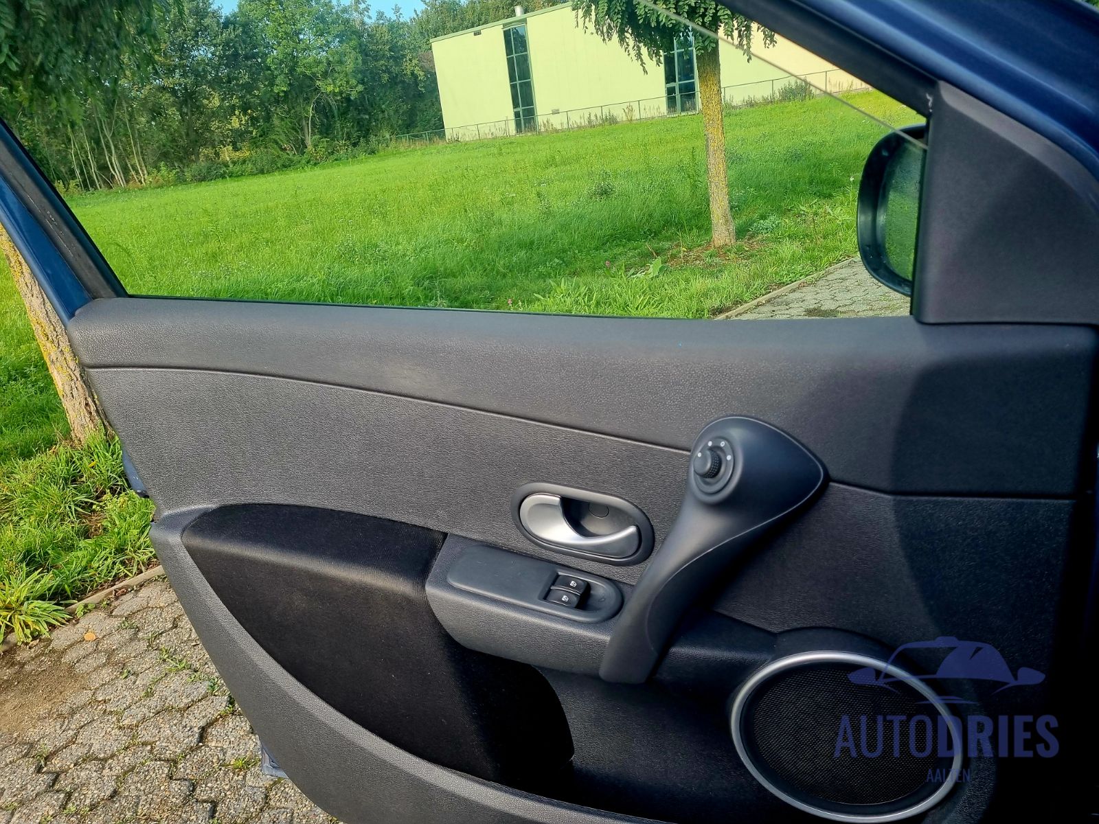 Renault Clio 1.2 Anniversary