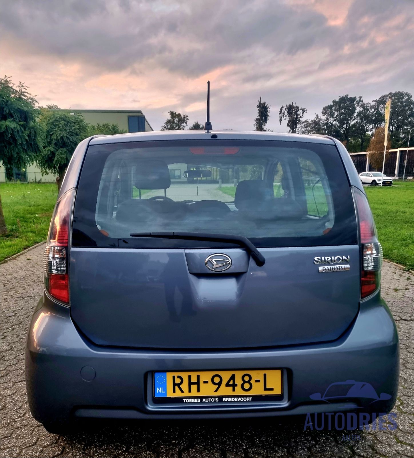 Daihatsu Sirion 2